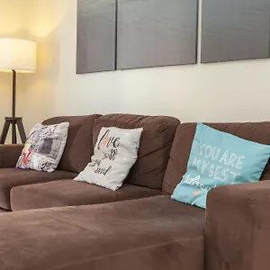 B03 - Luxury 2 Bed Marina Appartement